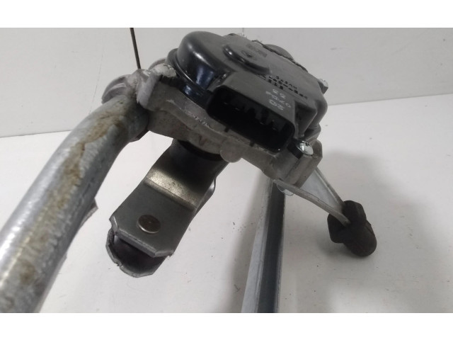 Двигатель стеклоочистителей