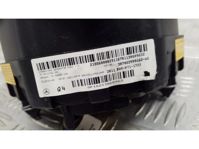 Подушка безопасности водителя A2188600002   Mercedes-Benz C W204