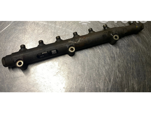 Vstřikovací lišta 8658252 Volvo S80