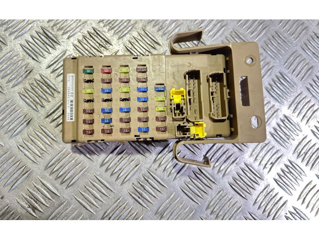 Pojistková skříňka 82201AJ000 Subaru Outback 2012