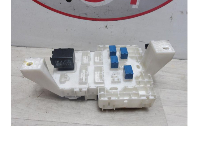 Блок предохранителей     Suzuki Splash    