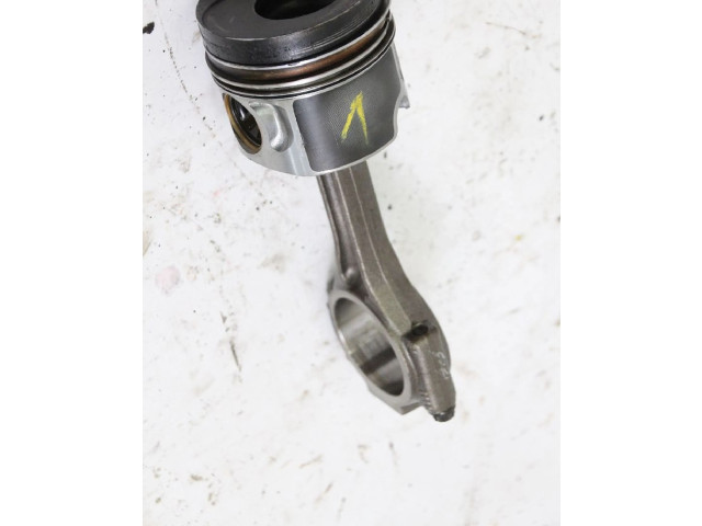 Píst 038107065GL001, 038107065GL001 Volkswagen PASSAT B5.5 AVF