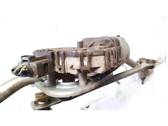 Моторчик дворников 0390241528, 3b1955113d    Skoda Superb B5 (3U)