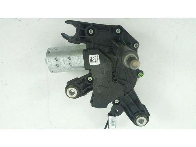 Моторчик заднего дворника     Dacia Duster