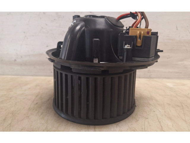 Вентилятор печки 3C0907521D, 1K1820015A Skoda Octavia Mk2 (1Z)