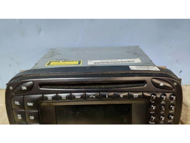 Радио/ проигрыватель CD/DVD / навигация