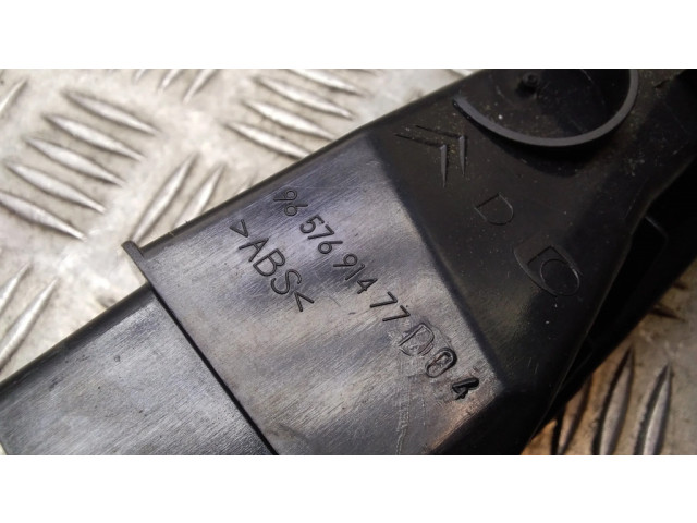 Боковая воздушная решётка