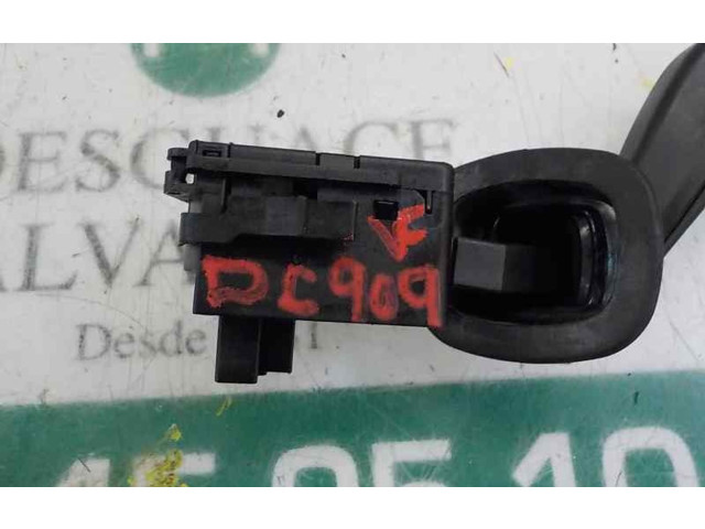 Ручка стеклоочистителей    Opel Meriva A