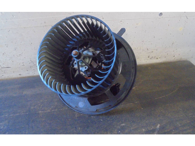 Вентилятор печки       BMW X3 F25