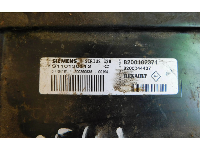 Блок управления двигателем Блок управления S110130112C, 8200102371   Renault Twingo I