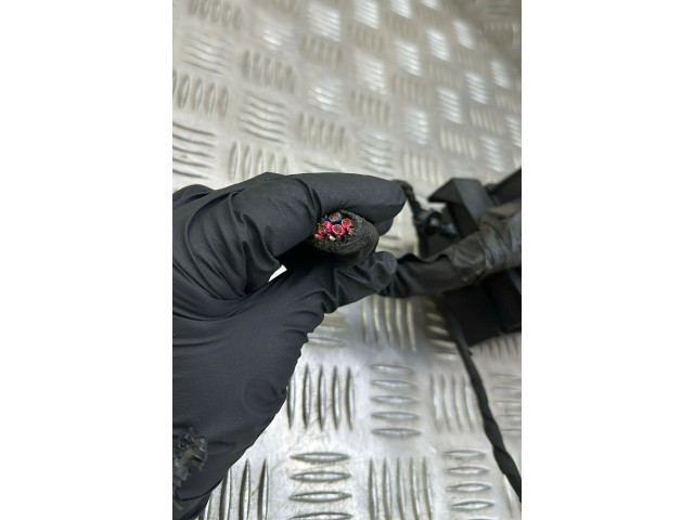 Блок предохранителей 04671886AA Jeep Grand Cherokee