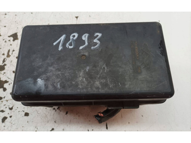 Блок предохранителей 05064053AJ Dodge Nitro