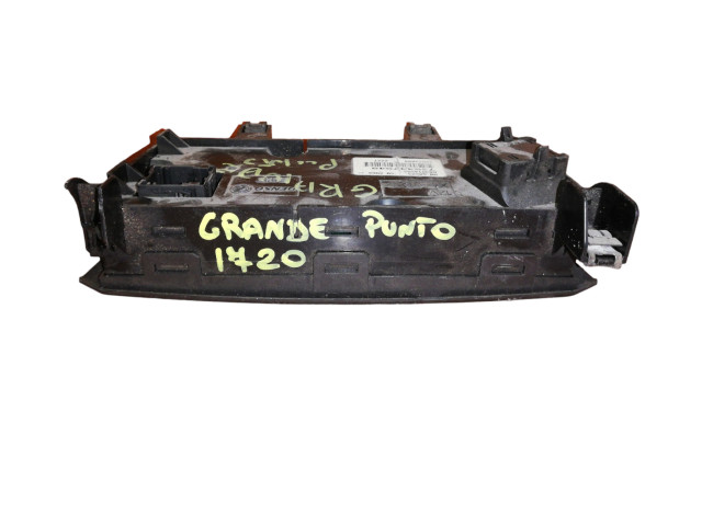 Блок управления климат-контролем 735447949, 10033894   Fiat Grande Punto