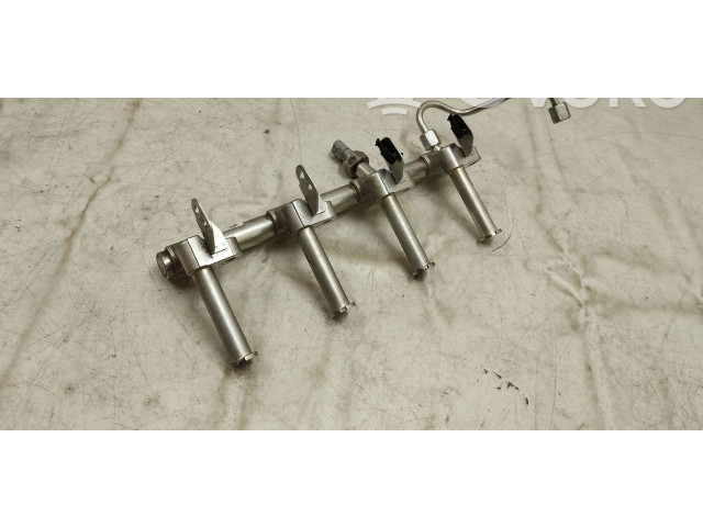 Vstřikovací lišta 31303496, 31336652 Volvo XC90