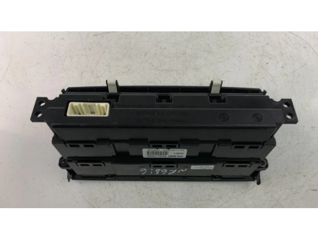 Экран/ дисплей / маленький экран