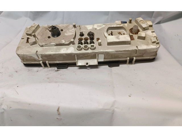 Přístrojová deska Opel Rekord E2 1980 81117340