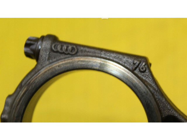 Píst    Audi A8 S8 D3 4E     