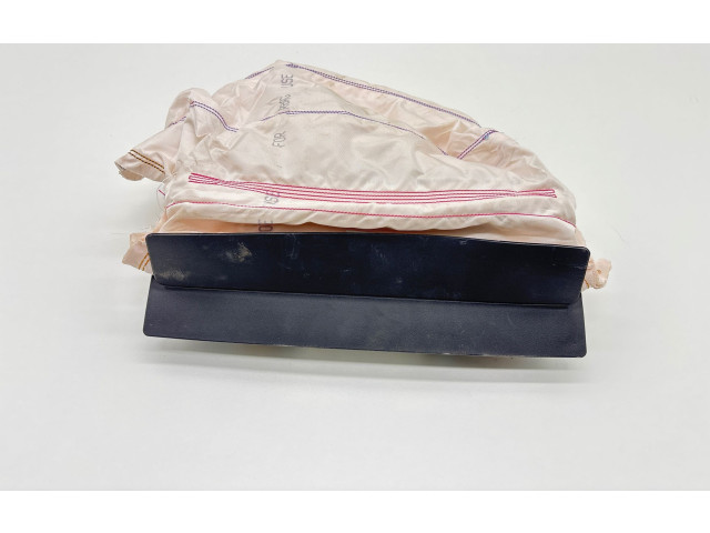 Подушка безопасности для колен 83A880841D   Audi Q3 F3