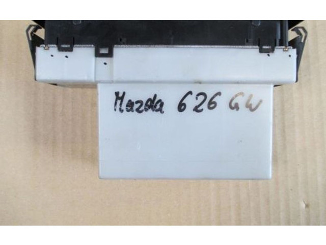 Блок управления климат-контролем Mazda 626