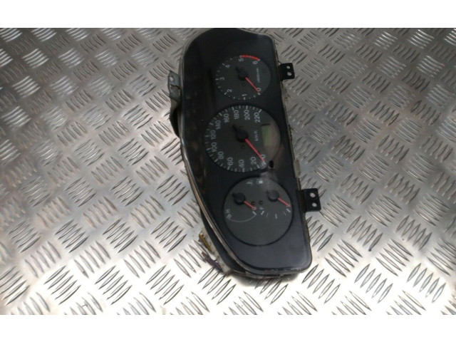 Подушка безопасности водителя B1BJ5AC Mazda 323 F