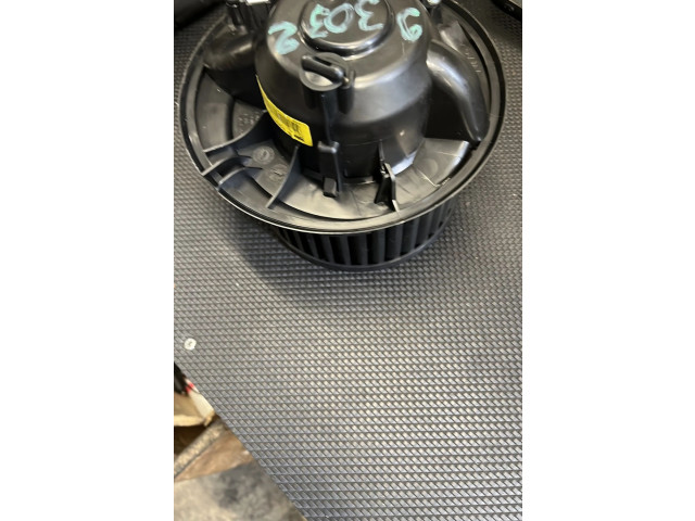 Вентилятор печки       Volkswagen Touran I