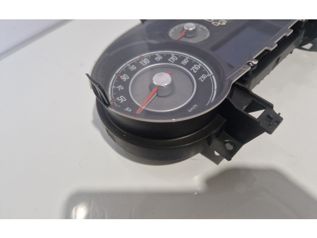 Přístrojová deska Fiat Punto Evo 2011