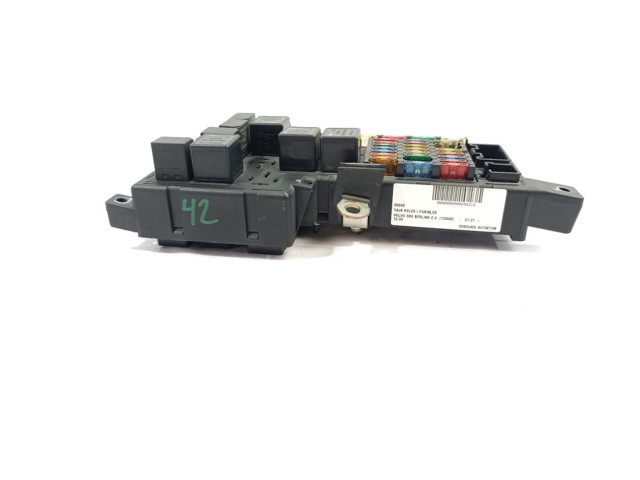 Блок предохранителей 8678449 Volvo S60