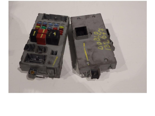 Блок предохранителей 51769367   Fiat Doblo