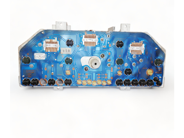 Панель приборов Mitsubishi Space Runner