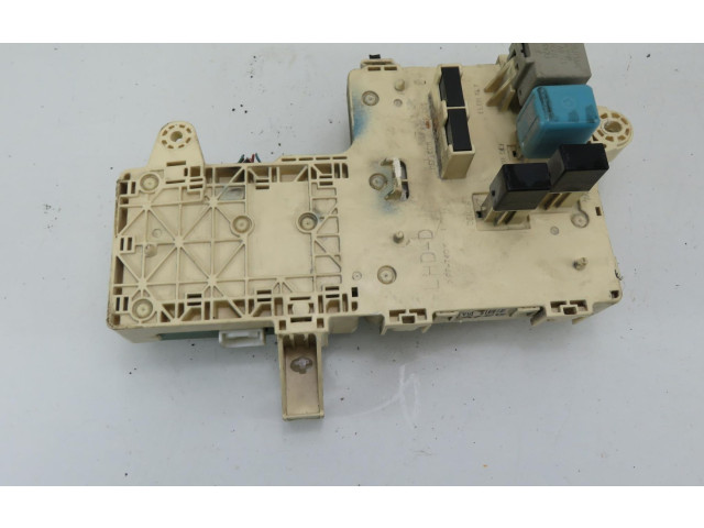 Блок предохранителей  8921153030, 8921153030   Lexus IS 200-300    