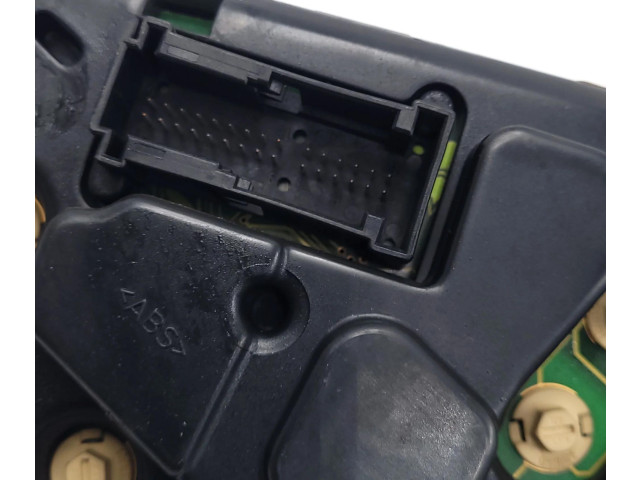 Přístrojová deska Mercedes-Benz C W202 1998 110008900002, 2025405948