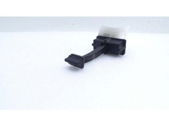 Ограничитель открытия двери