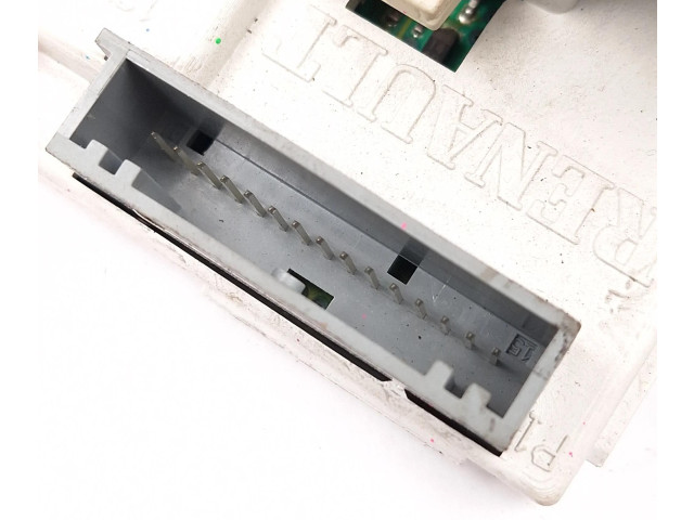 Дисплей 8200028364A, 216562178C Renault Clio II