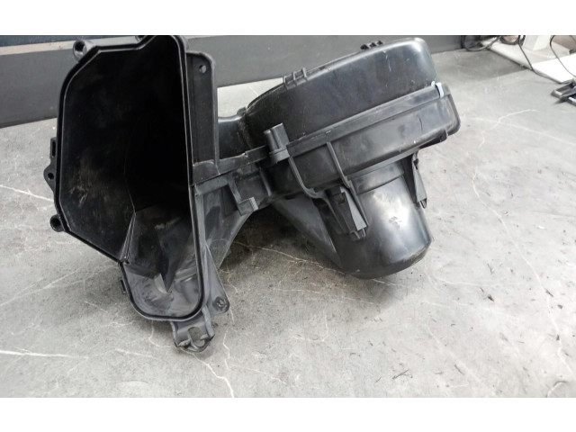 Вентилятор печки 8ew009157 Skoda Fabia Mk2 (5J)