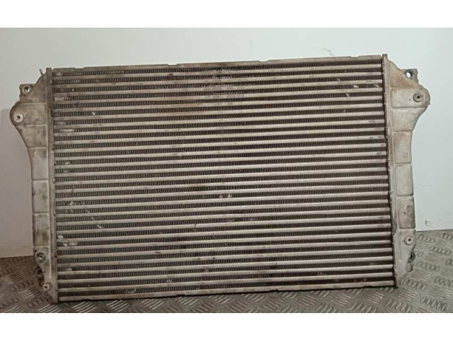 Интеркулер Toyota Corolla Verso E121