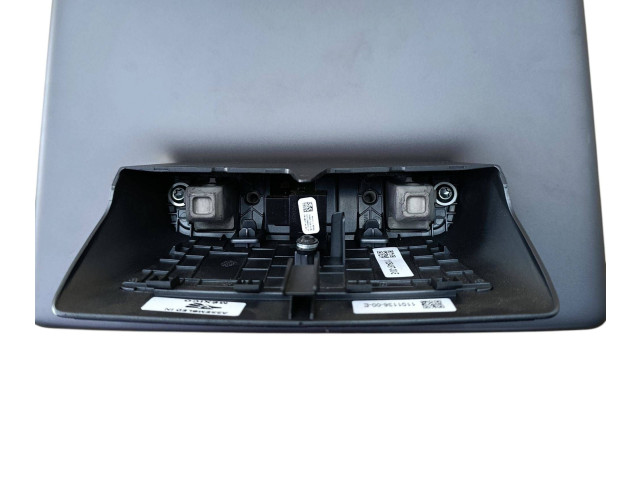 Дисплей    108954300J, 110506100J   Tesla Model 3