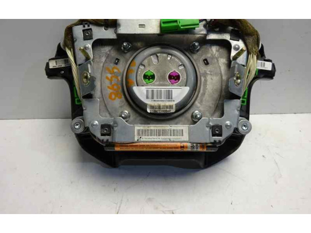 Подушка безопасности водителя 8686282   Volvo V70