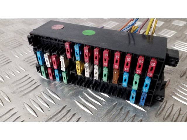 Pojistková skříňka Opel Vivaro 2005