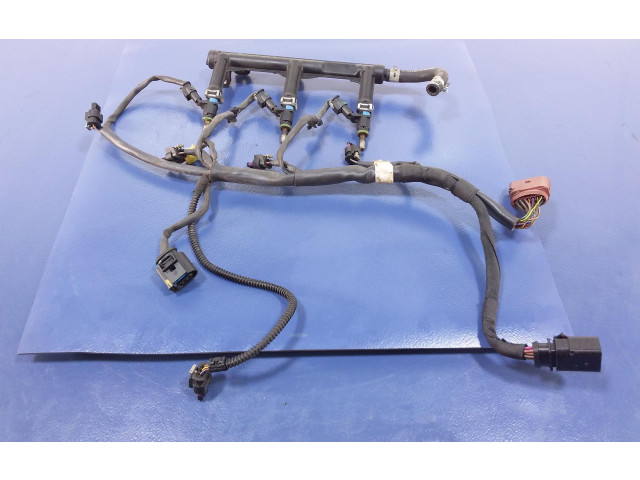 Vstřikovací lišta 06E133682C, 06E133682C Audi A8 S8 D4 4H CREC