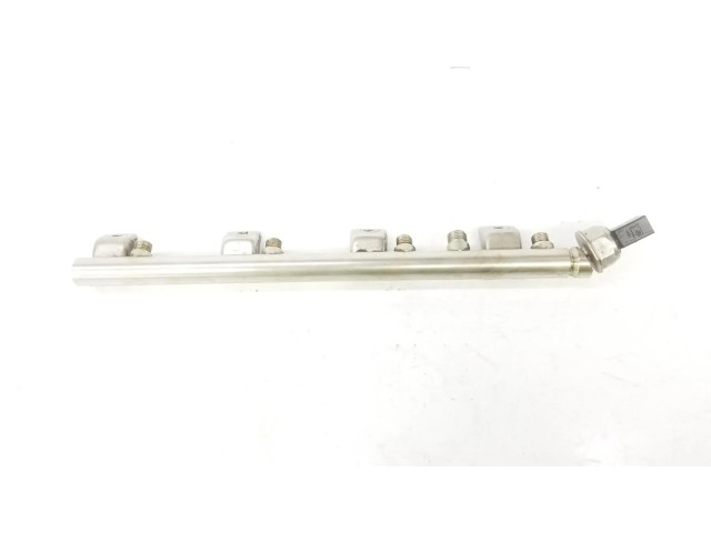 Vstřikovací lišta 13537547599 BMW X6 E71 pro benzínový motor 4.4