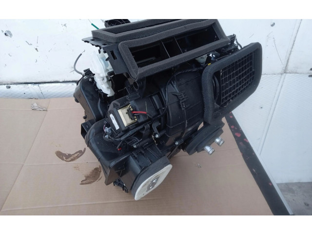 Вентилятор печки    272707828R   Renault Clio V