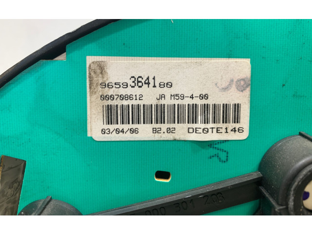 Přístrojová deska  Citroen Berlingo 2004 9659364180, 000708612  