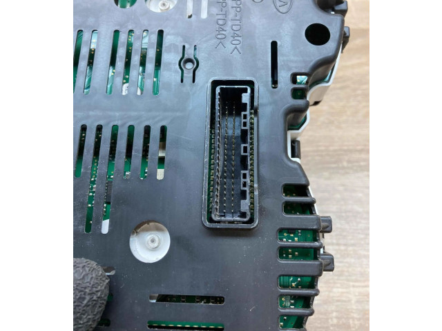 Přístrojová deska KIA Rio 2012 940061W146