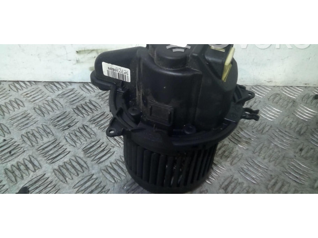 Вентилятор печки    272101005R   Renault Clio IV