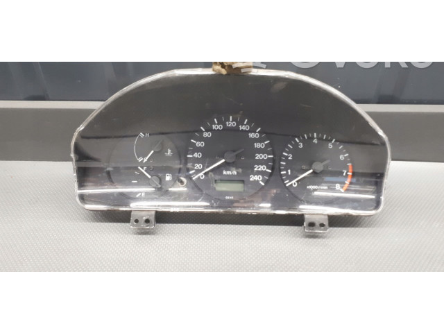 Панель приборов FDGE6VD Mazda 626