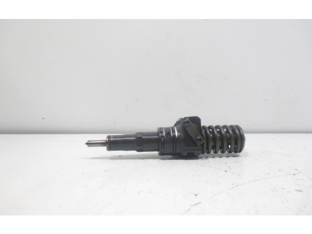 Форсунка 038130073AJ    Volkswagen New Beetle   