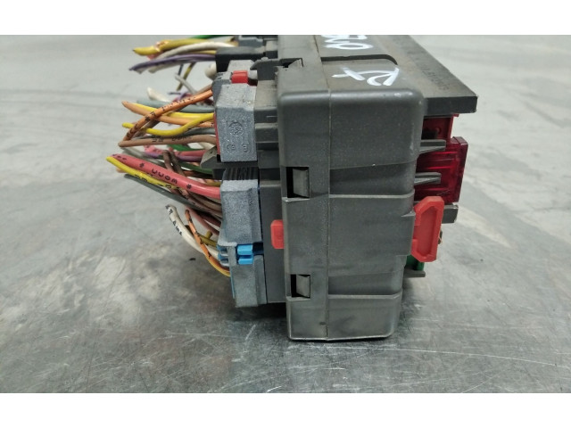 Блок предохранителей 9459288180   Peugeot 406    