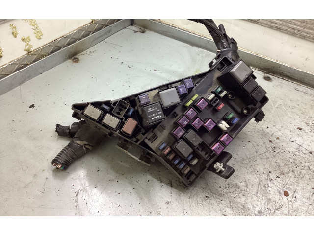 Блок предохранителей MB502095B, MB100200B Subaru Forester SH