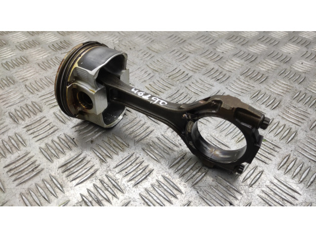 Поршень с шатуном Nissan 370Z для бензинового двигателя 3.7