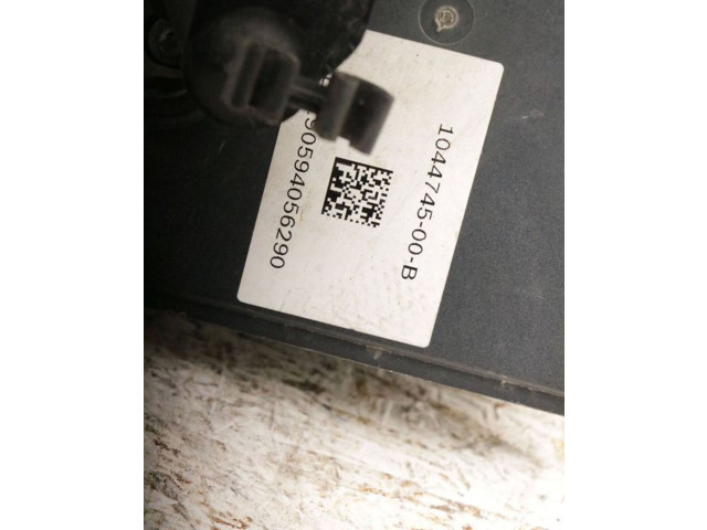 Jednotka ABS 1044745-00-B Tesla Model 3 2019